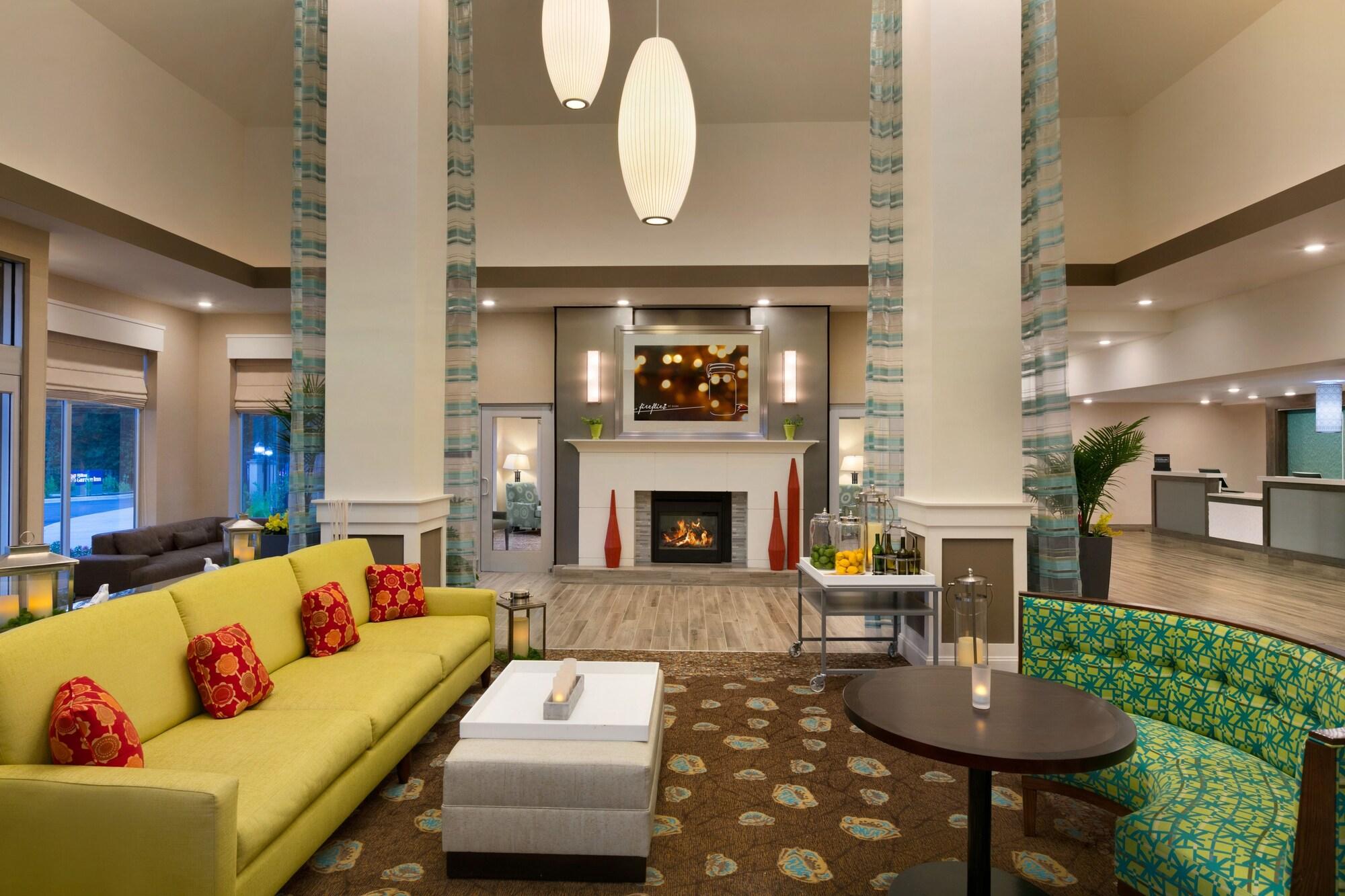 Hilton Garden Inn סטייטסוויל מראה חיצוני תמונה