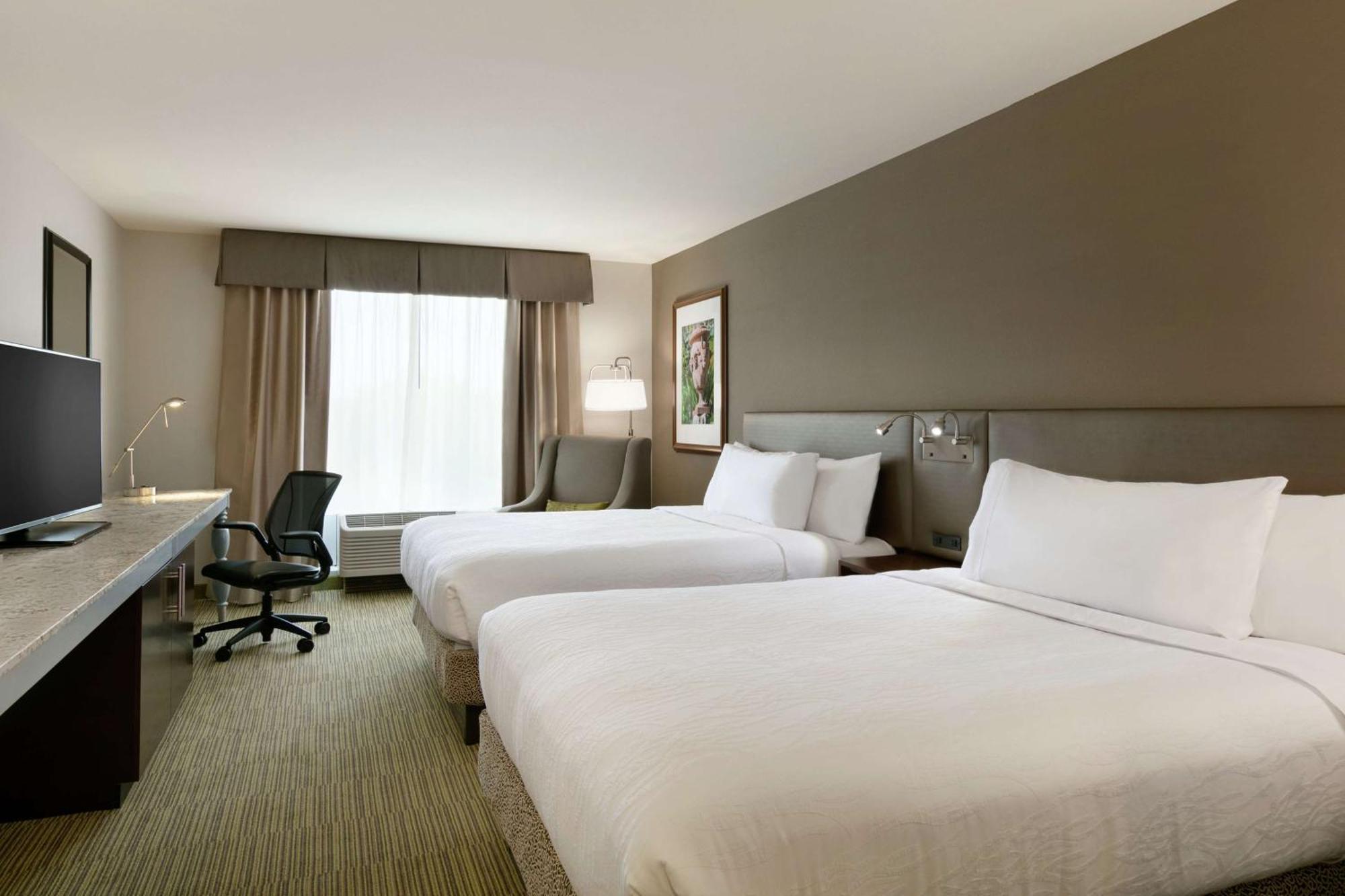 Hilton Garden Inn סטייטסוויל מראה חיצוני תמונה