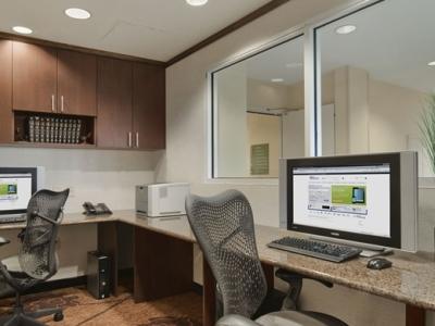 Hilton Garden Inn סטייטסוויל מראה חיצוני תמונה